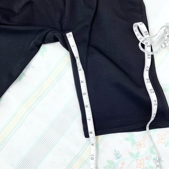 SPANX Look at Me Now "LAMN" Seamless Bike Shorts in black size 1X - Picture 8 of 8